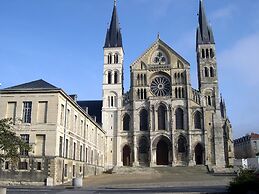 Brit Hotel Reims la Neuvillette