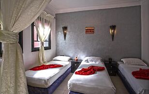 Riad Hotel El Kennaria