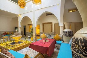 Riad Hotel El Kennaria