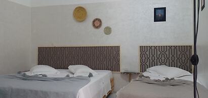 Riad Hotel El Kennaria