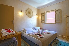 Riad Hotel El Kennaria