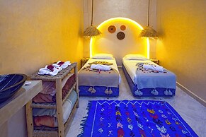 Riad Hotel El Kennaria