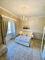 Domus Valadier Guesthouse