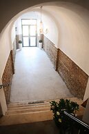 Domus Valadier Guesthouse