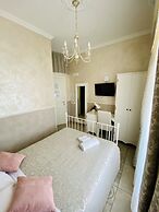 Domus Valadier Guesthouse