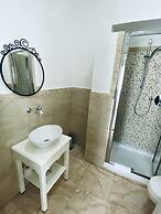 Domus Valadier Guesthouse