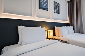 Hotel Vella Suite Suwon