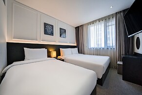 Hotel Vella Suite Suwon