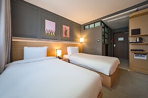 Hotel Vella Suite Suwon