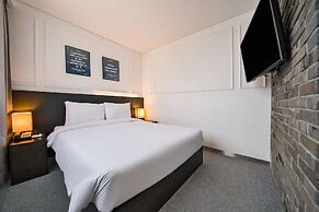 Hotel Vella Suite Suwon