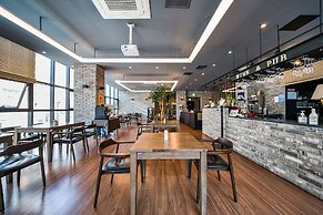 Hotel Vella Suite Suwon