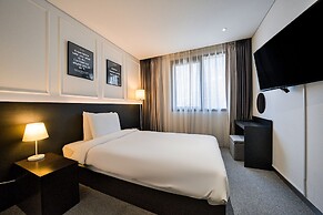 Hotel Vella Suite Suwon