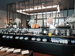 Hotel Vella Suite Suwon