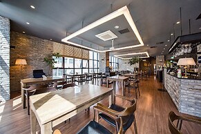 Hotel Vella Suite Suwon