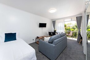 Aarangi Motel