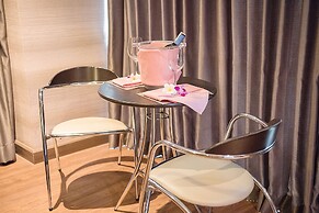 The Cotai Luxury Design Hotel