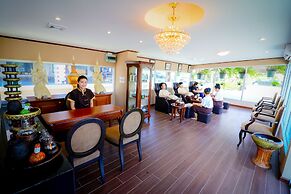 The Cotai Luxury Design Hotel