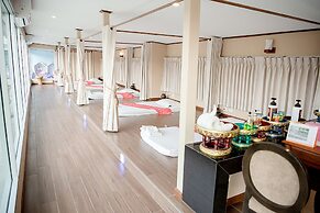 The Cotai Luxury Design Hotel