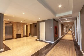 The Cotai Luxury Design Hotel
