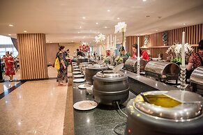 The Cotai Luxury Design Hotel