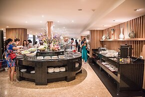 The Cotai Luxury Design Hotel
