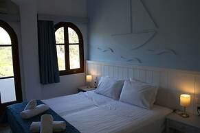 Naiades Almiros River Hotel