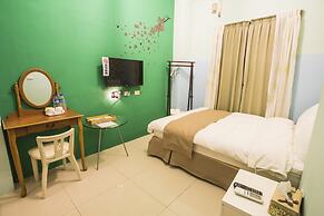 Railway Traveler B&B