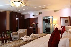 Grand Pela Hotels & Suites