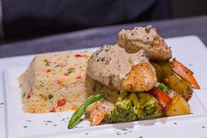 Grand Pela Hotels & Suites