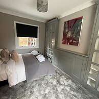 One Warwick Park Hotel