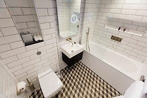 One Warwick Park Hotel