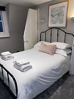 One Warwick Park Hotel
