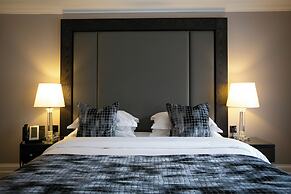 One Warwick Park Hotel