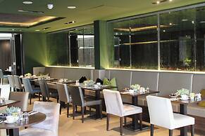 One Warwick Park Hotel
