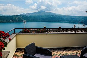 Atlantis Inn Castelgandolfo