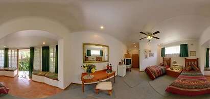 Cosy Den B&B Luxury Guest House Style