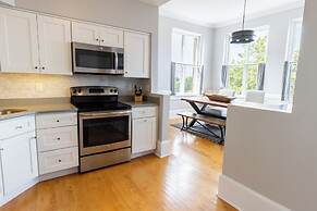 Newport Lofts - 194 Thames Street