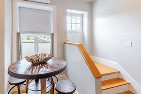 Newport Lofts - 194 Thames Street