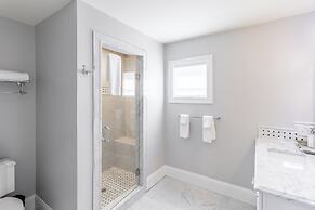 The Newport Lofts - 359 Thames Street