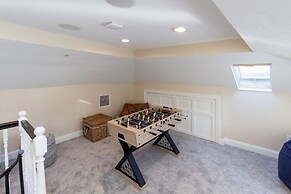 The Newport Lofts - 410 Thames Street