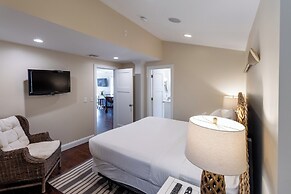 The Newport Lofts - 410 Thames Street