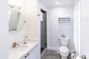 The Newport Lofts - 410 Thames Street