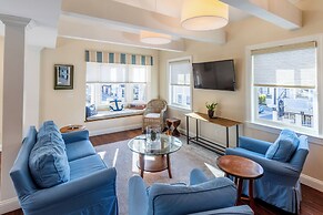 The Newport Lofts - 410 Thames Street