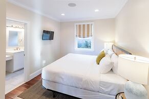 The Newport Lofts - 546 Thames Street