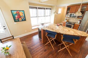 The Newport Lofts - 546 Thames Street