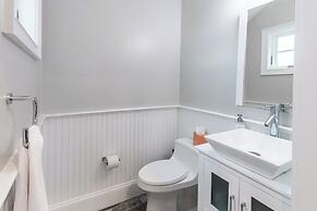 The Newport Lofts - 546 Thames Street