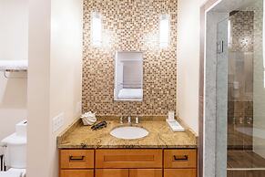 The Newport Lofts - 546 Thames Street