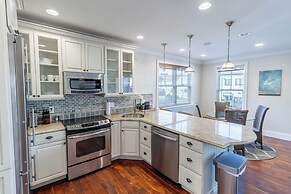 The Newport Lofts - 546 Thames Street