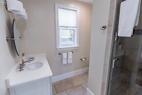 The Newport Lofts - 546 Thames Street