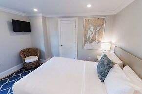 The Newport Lofts - 548 Thames Street